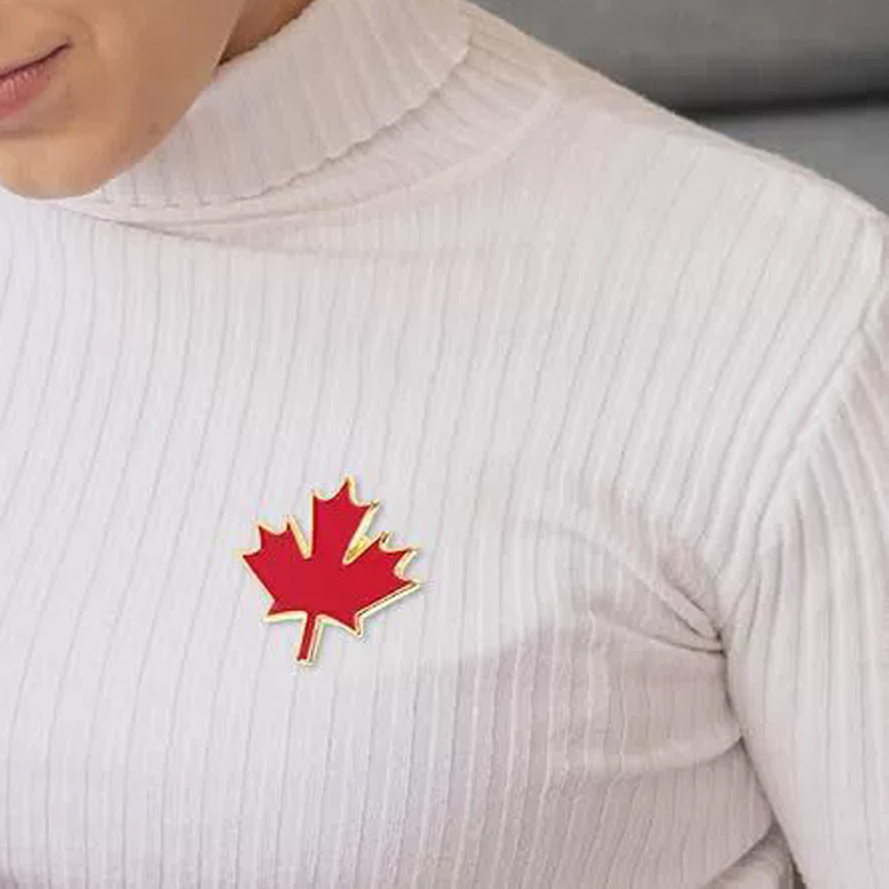 Enameled Red Maple Brooches Ca - Women'S Accessories Canada recension och pris